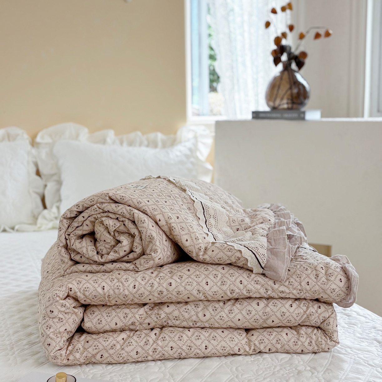 91家纺网 家纺一手货源 找家纺 有货 2026春夏新款全棉双层纱被子被芯-南法假日系列 桃心曲