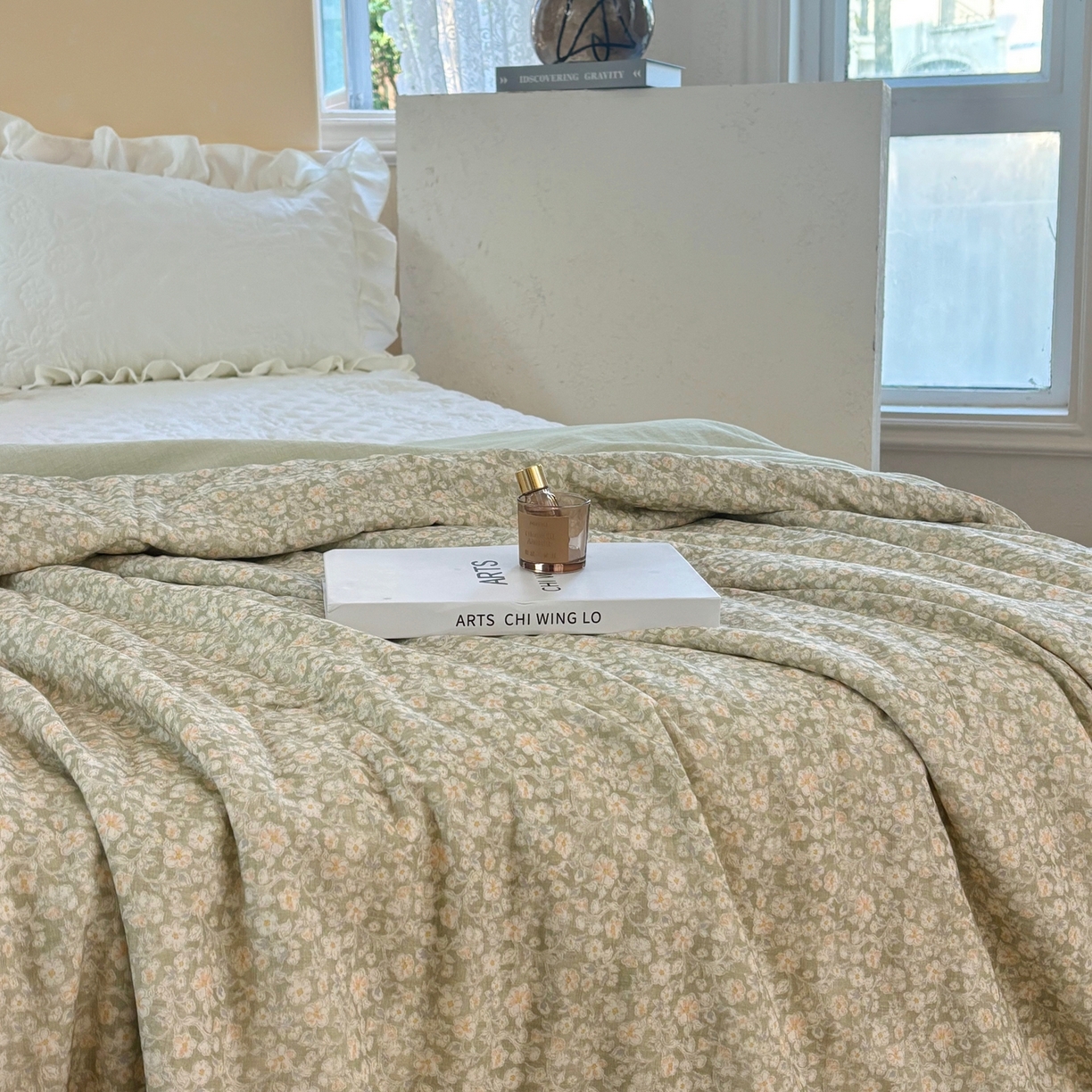 91家纺网 家纺一手货源 找家纺 有货 2026春夏新款全棉双层纱被子被芯-南法假日系列 青柠菊