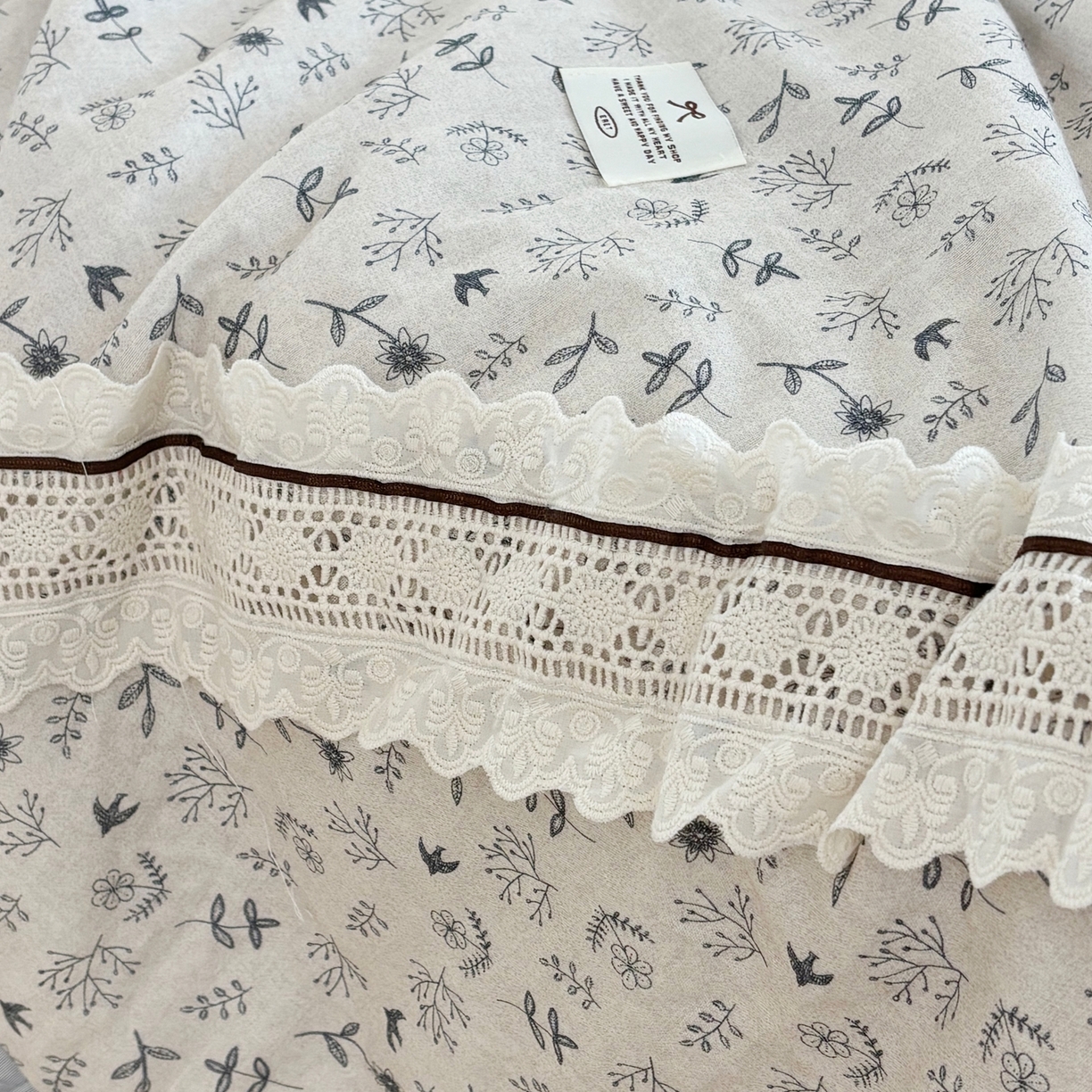 91家纺网 家纺一手货源 找家纺 有货 2026春夏新款全棉双层纱被子被芯-南法假日系列 浅枝印