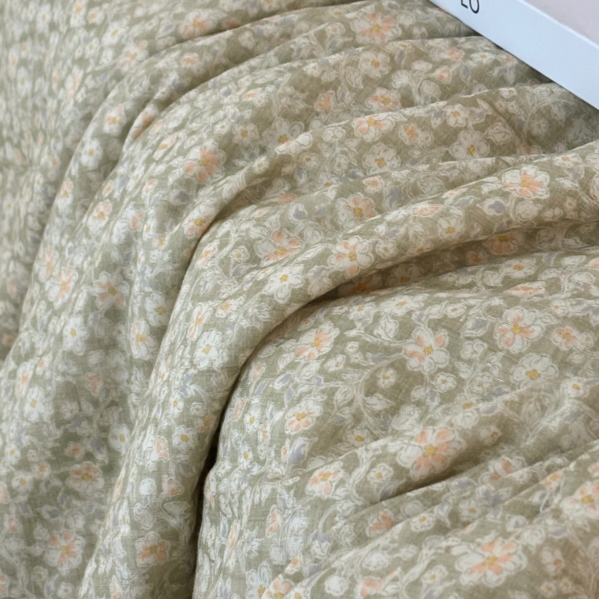 91家纺网 家纺一手货源 找家纺 有货 2026春夏新款全棉双层纱被子被芯-南法假日系列 青柠菊