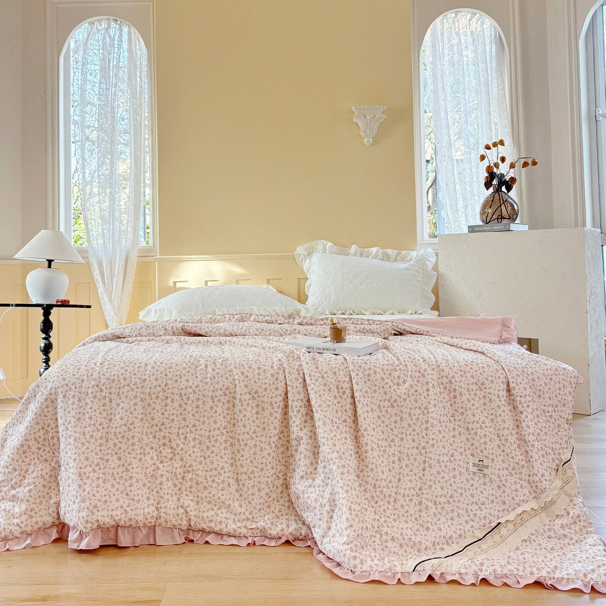 91家纺网 家纺一手货源 找家纺 有货 2026春夏新款全棉双层纱被子被芯-南法假日系列 粉蔷薇