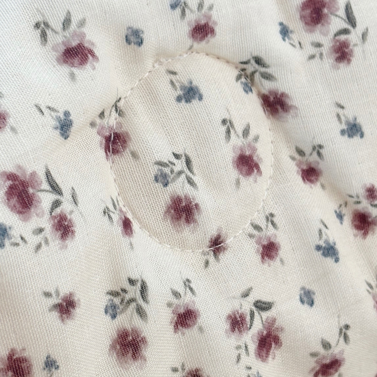 91家纺网 家纺一手货源 找家纺 有货 2026春夏新款全棉双层纱被子被芯-南法假日系列 紫鸢笺