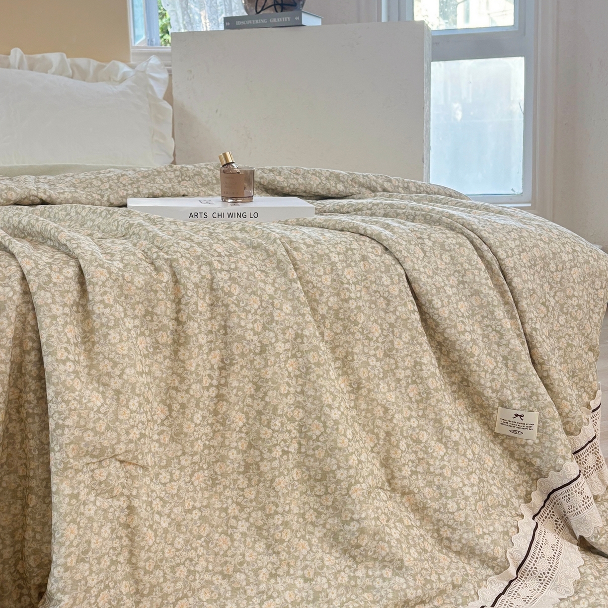 91家纺网 家纺一手货源 找家纺 有货 2026春夏新款全棉双层纱被子被芯-南法假日系列 青柠菊