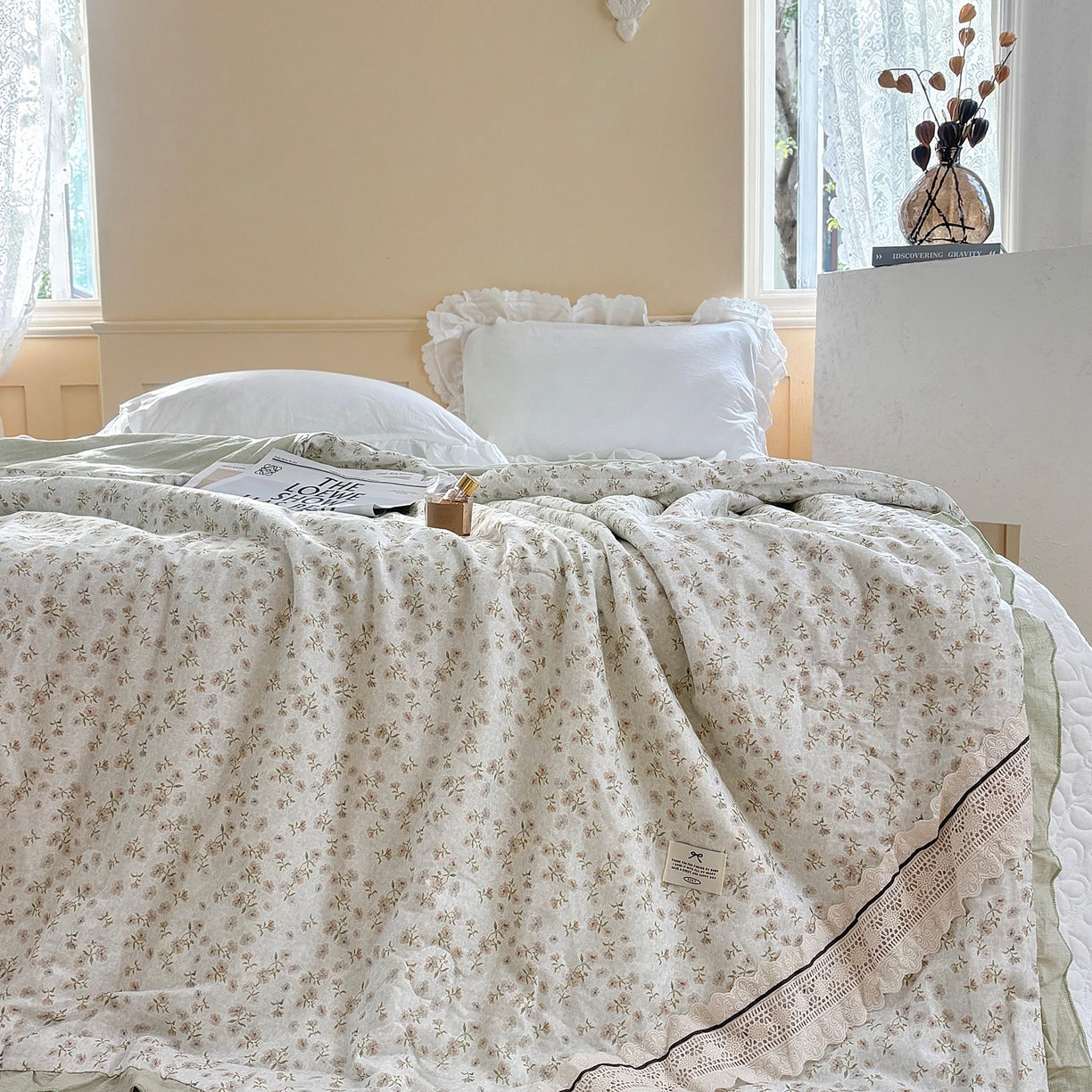 91家纺网 家纺一手货源 找家纺 有货 2026春夏新款全棉双层纱被子被芯-南法假日系列 淡花笺