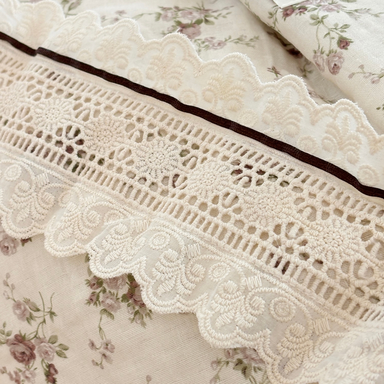 91家纺网 家纺一手货源 找家纺 有货 2026春夏新款全棉双层纱被子被芯-南法假日系列 淡玫园