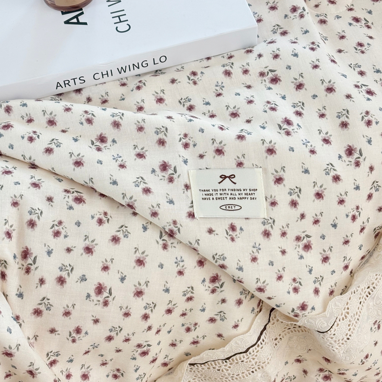 91家纺网 家纺一手货源 找家纺 有货 2026春夏新款全棉双层纱被子被芯-南法假日系列 紫鸢笺