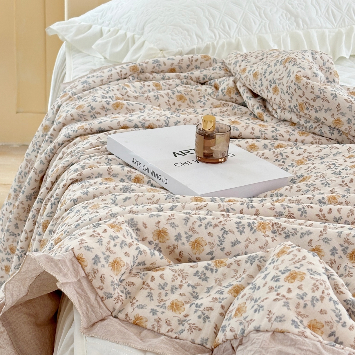 91家纺网 家纺一手货源 找家纺 有货 2026春夏新款全棉双层纱被子被芯-南法假日系列 暖阳盏