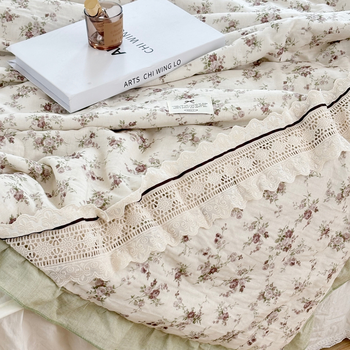 91家纺网 家纺一手货源 找家纺 有货 2026春夏新款全棉双层纱被子被芯-南法假日系列 淡玫园