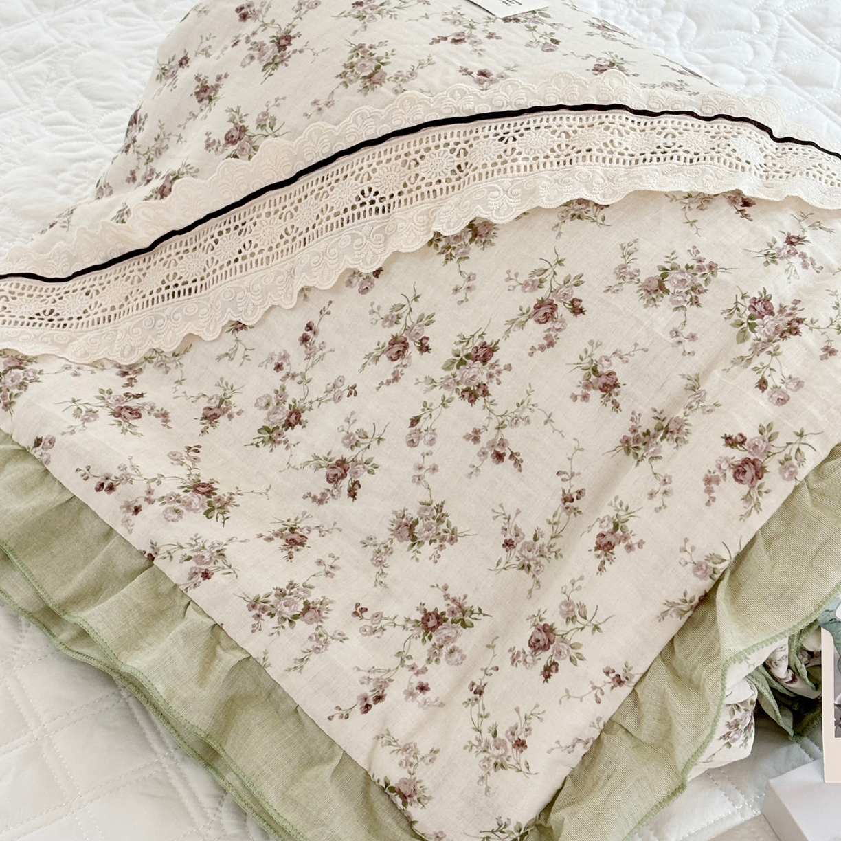 91家纺网 家纺一手货源 找家纺 有货 2026春夏新款全棉双层纱被子被芯-南法假日系列 淡玫园