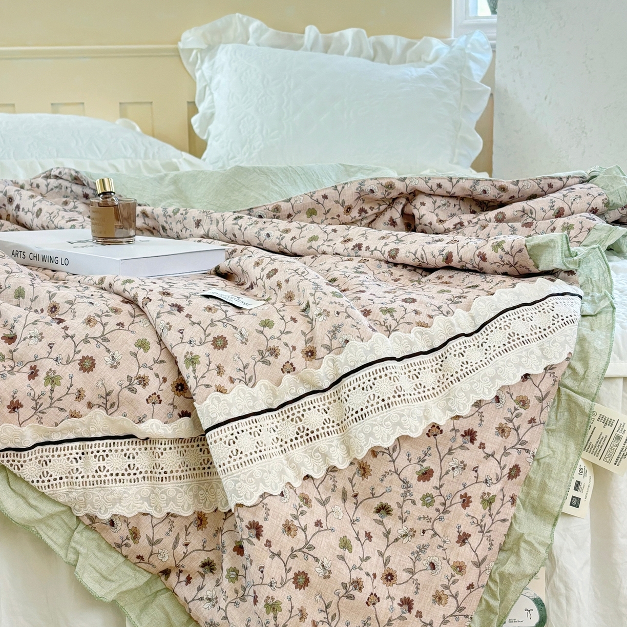 91家纺网 家纺一手货源 找家纺 有货 2026春夏新款全棉双层纱被子被芯-南法假日系列 焦糖莓