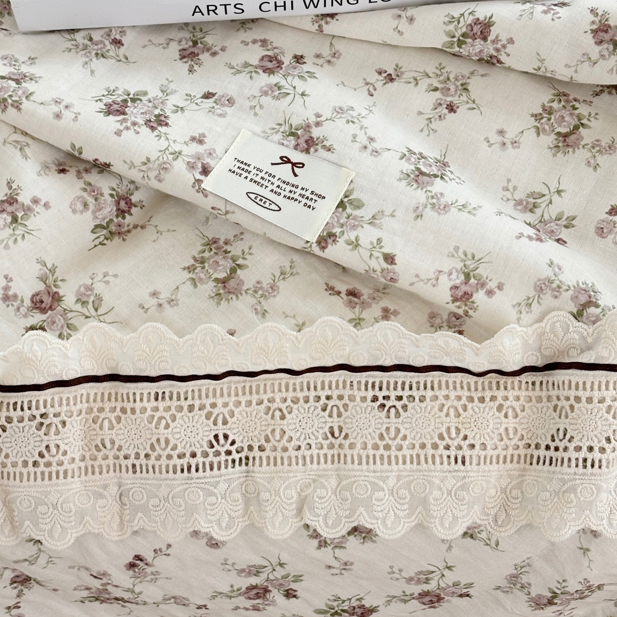 91家纺网 家纺一手货源 找家纺 有货 2026春夏新款全棉双层纱被子被芯-南法假日系列 淡玫园