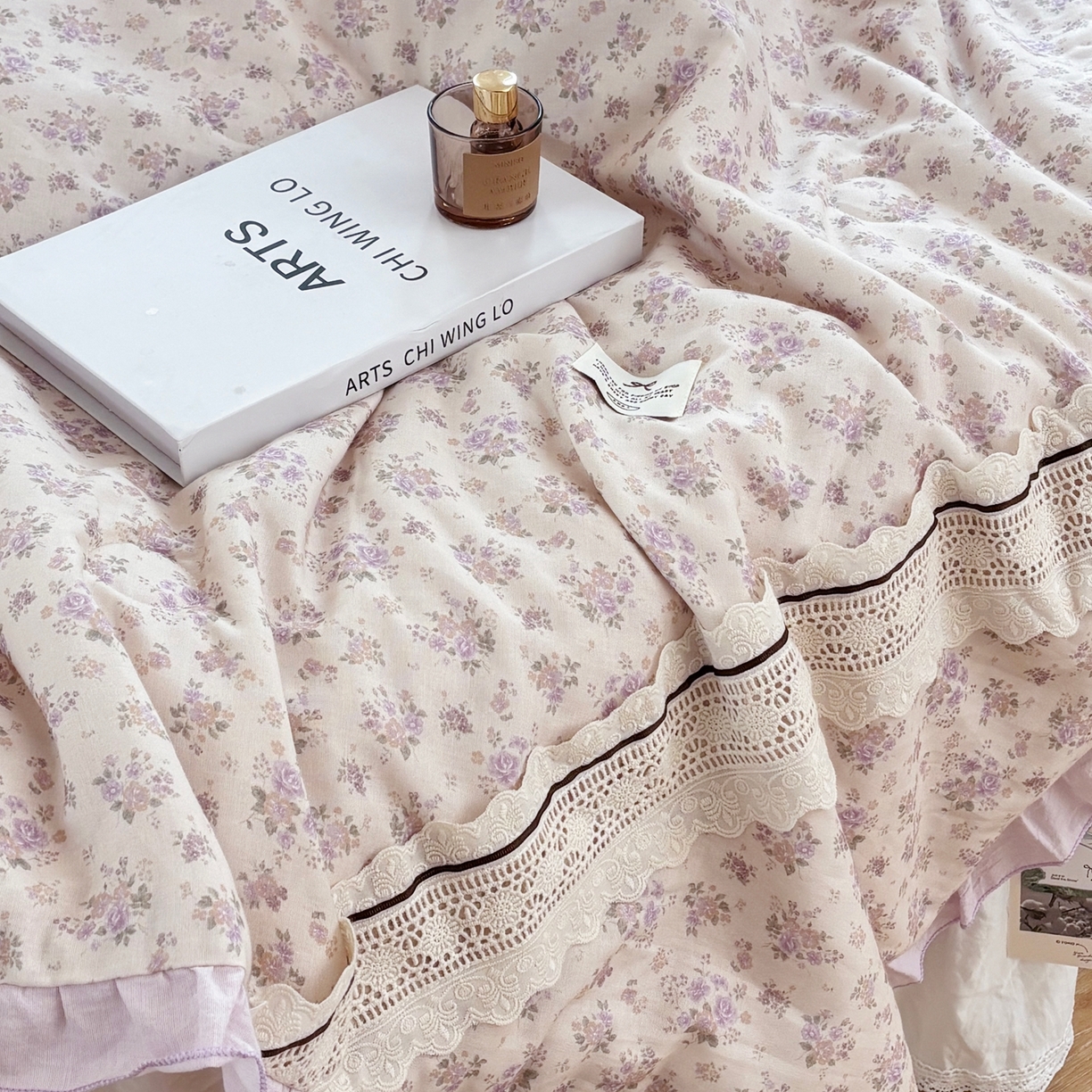 91家纺网 家纺一手货源 找家纺 有货 2026春夏新款全棉双层纱被子被芯-南法假日系列 熏衣茶