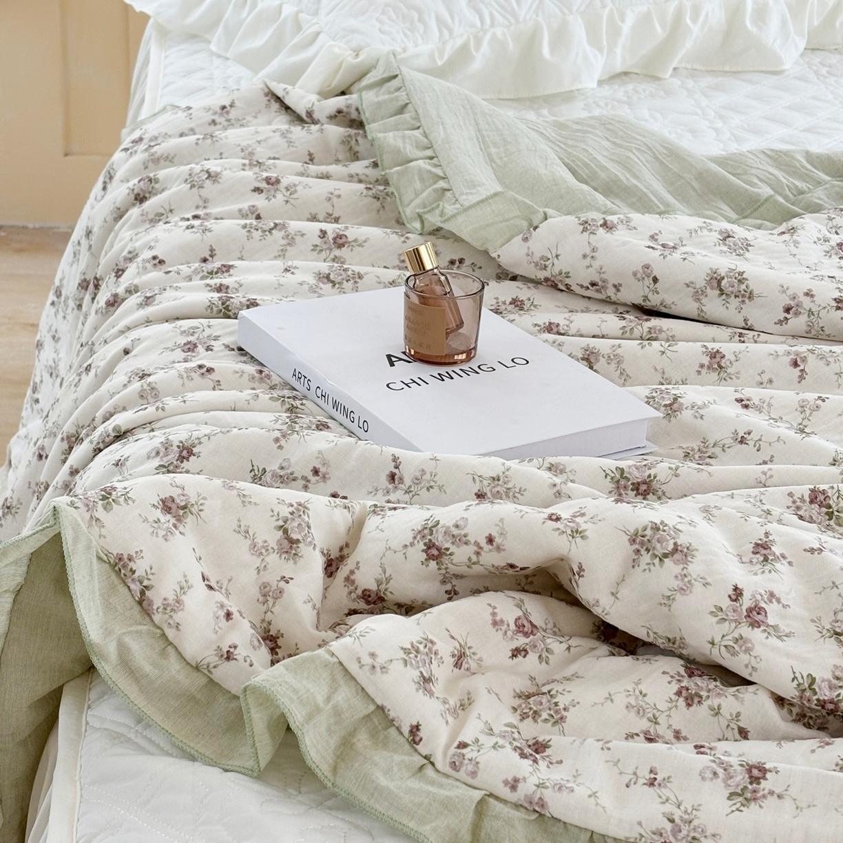 91家纺网 家纺一手货源 找家纺 有货 2026春夏新款全棉双层纱被子被芯-南法假日系列 淡玫园