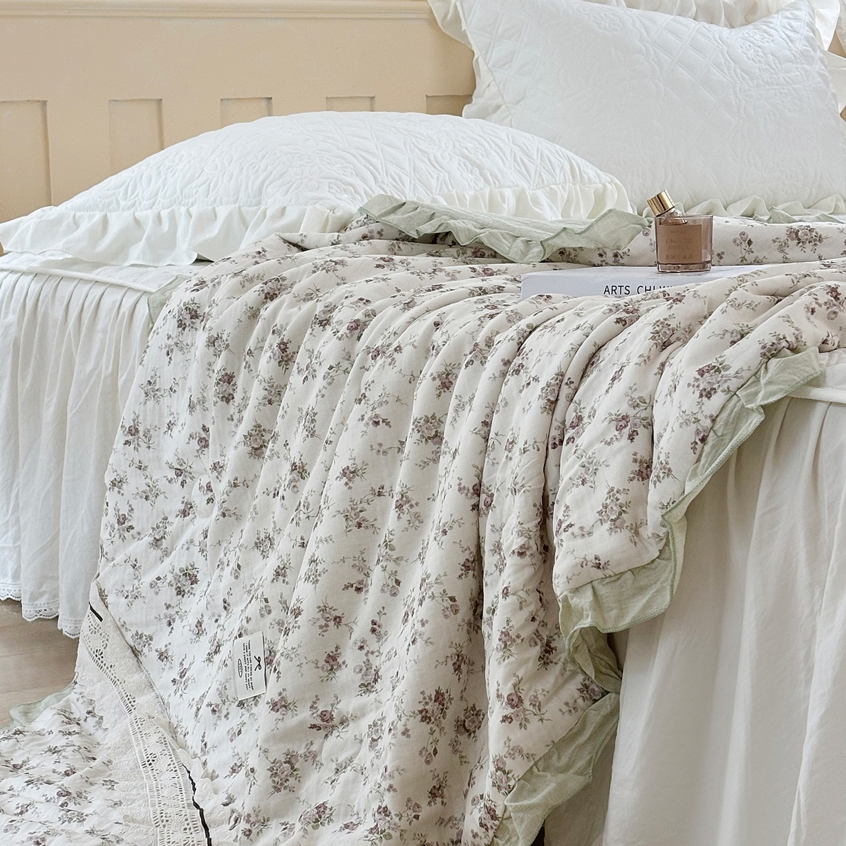 91家纺网 家纺一手货源 找家纺 有货 2026春夏新款全棉双层纱被子被芯-南法假日系列 淡玫园