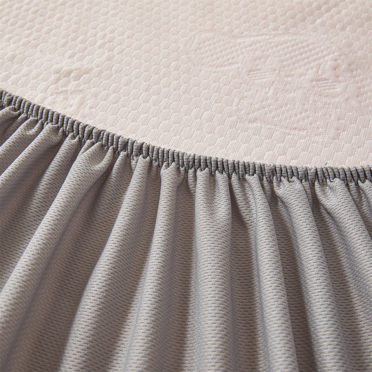 91家纺网 家纺一手货源 找家纺 恒爱家纺 2026新款冰豆豆冰丝床笠凉席席子凉席 大耳狗-粉色