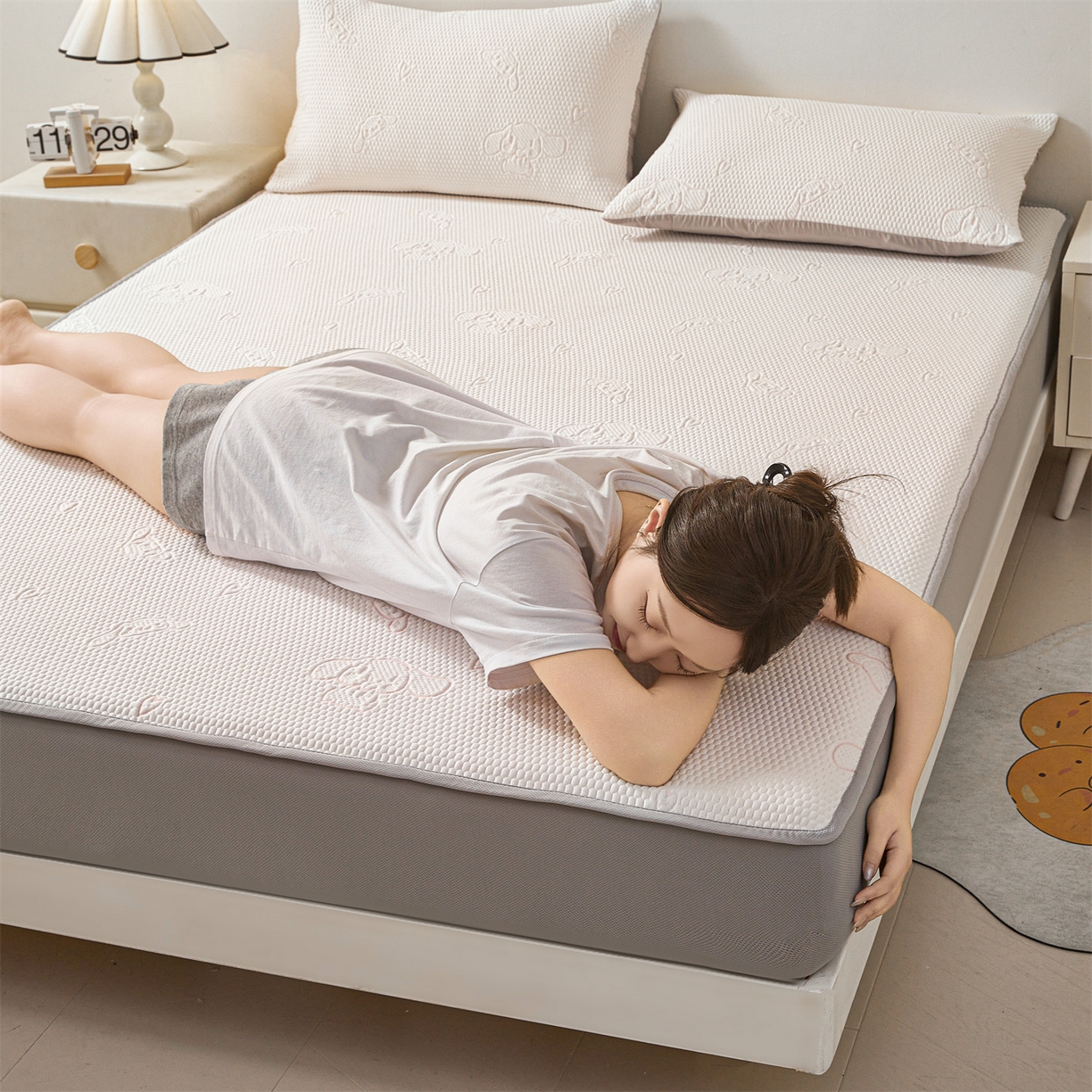 91家纺网 家纺一手货源 找家纺 恒爱家纺 2026新款冰豆豆冰丝床笠凉席席子凉席 大耳狗-粉色