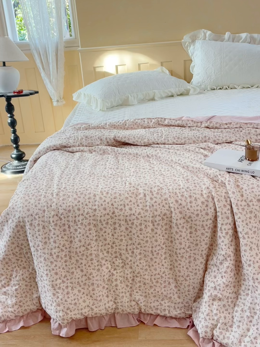 91家纺网 家纺一手货源 找家纺 有货 2026春夏新款全棉双层纱被子被芯-南法假日系列 粉蔷薇