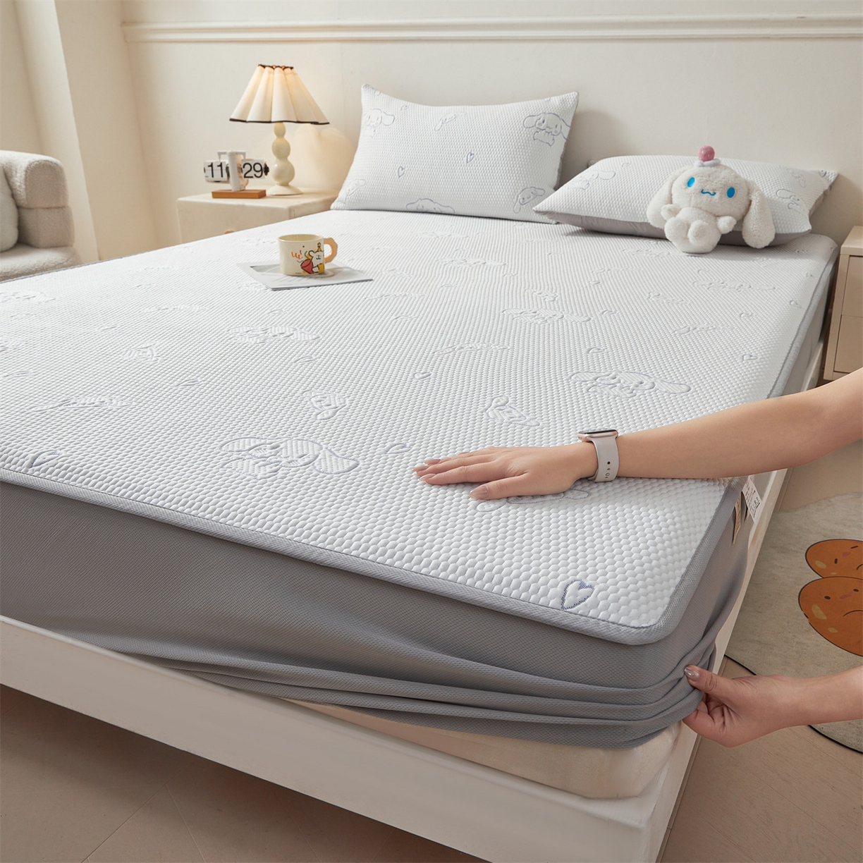 91家纺网 家纺一手货源 找家纺 恒爱家纺 2026新款冰豆豆冰丝床笠凉席席子凉席 大耳狗-蓝