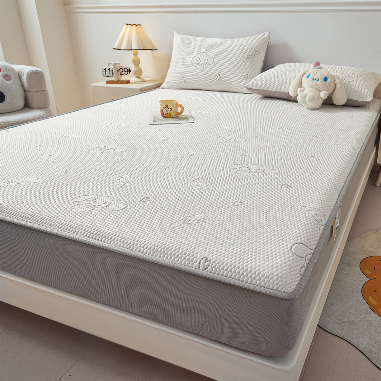 91家纺网 家纺一手货源 找家纺 恒爱家纺 2026新款冰豆豆冰丝床笠凉席席子凉席 大耳狗-浅灰