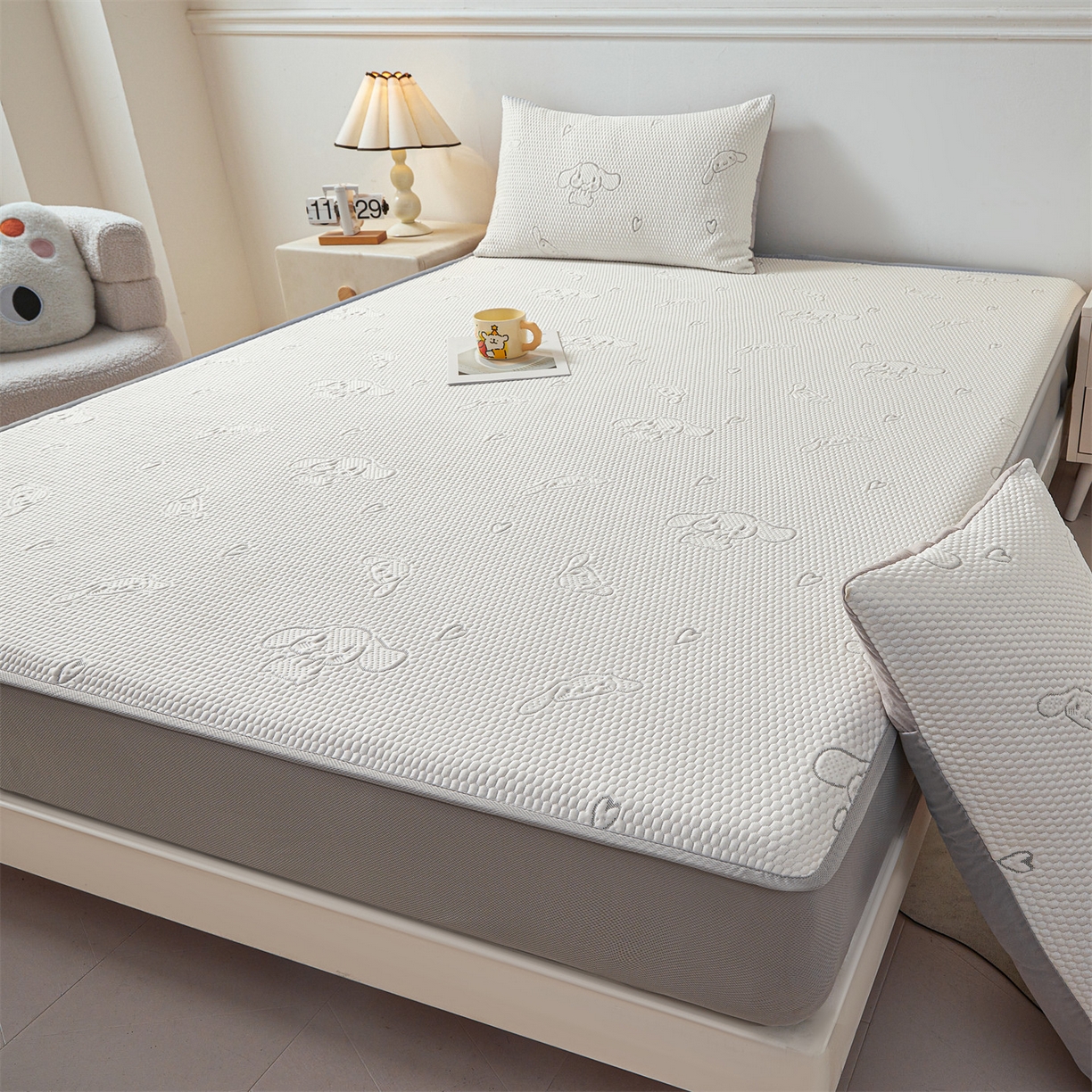 91家纺网 家纺一手货源 找家纺 恒爱家纺 2026新款冰豆豆冰丝床笠凉席席子凉席 大耳狗-浅灰