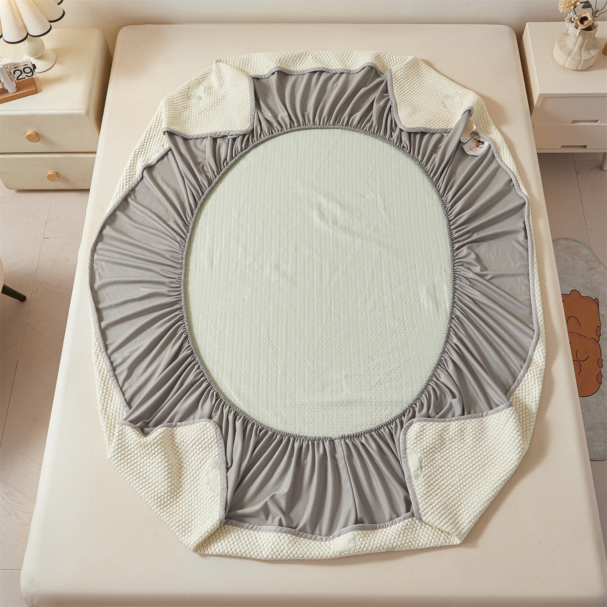 91家纺网 家纺一手货源 找家纺 恒爱家纺 2026新款冰豆豆冰丝床笠凉席席子凉席 卡皮巴拉-绿