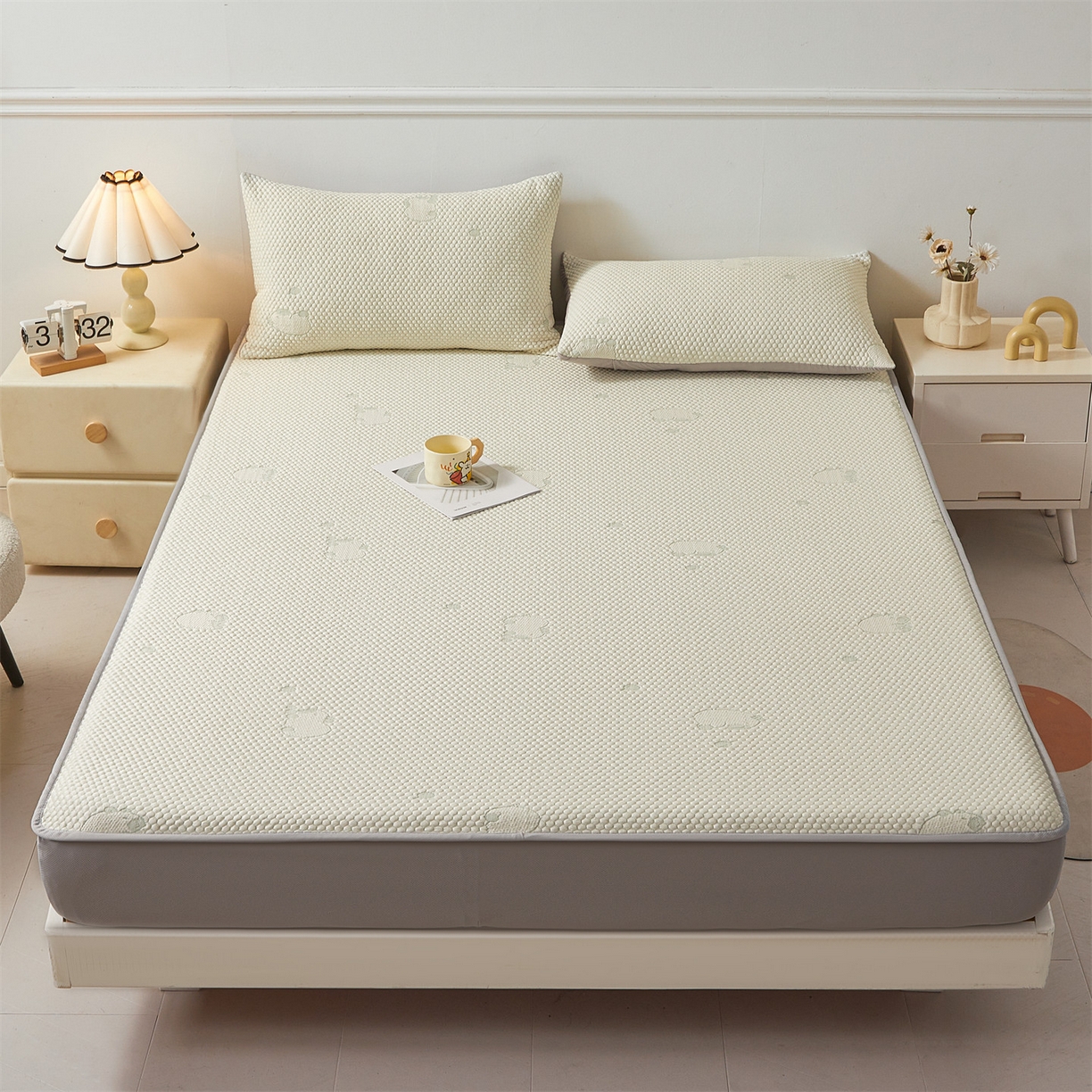 91家纺网 家纺一手货源 找家纺 恒爱家纺 2026新款冰豆豆冰丝床笠凉席席子凉席 卡皮巴拉-绿