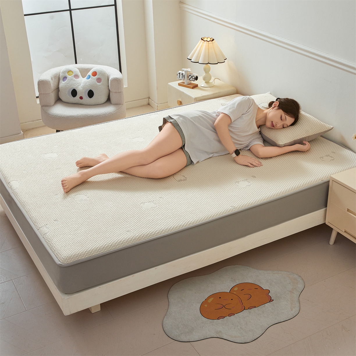 91家纺网 家纺一手货源 找家纺 恒爱家纺 2026新款冰豆豆冰丝床笠凉席席子凉席 卡皮巴拉-浅灰