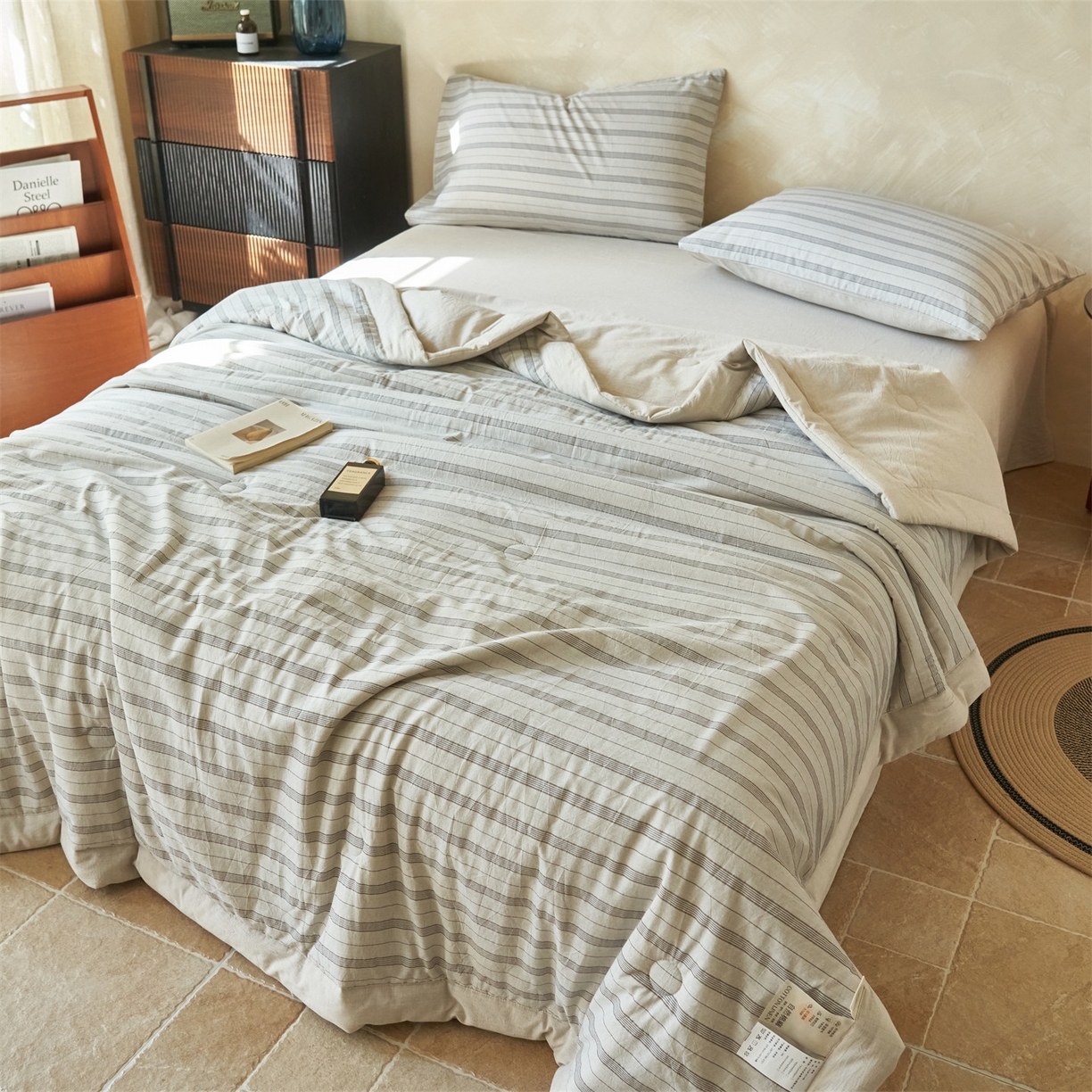 91家纺网 家纺一手货源 找家纺 恒爱家纺 2026春夏新款全棉棉麻夏被夏凉被空调被四件套系列 佰锦-浅灰