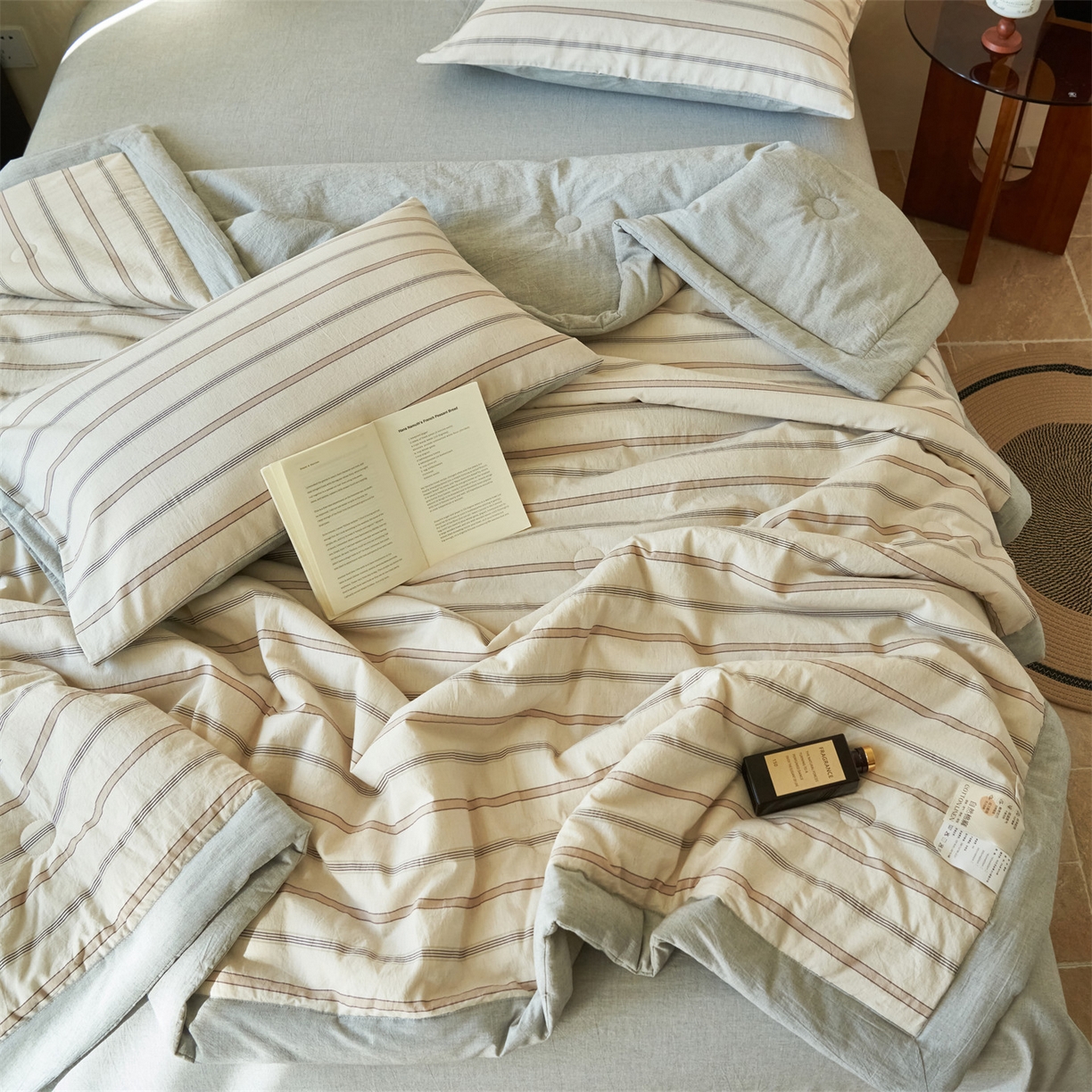 91家纺网 家纺一手货源 找家纺 恒爱家纺 2026春夏新款全棉棉麻夏被夏凉被空调被四件套系列 棠川