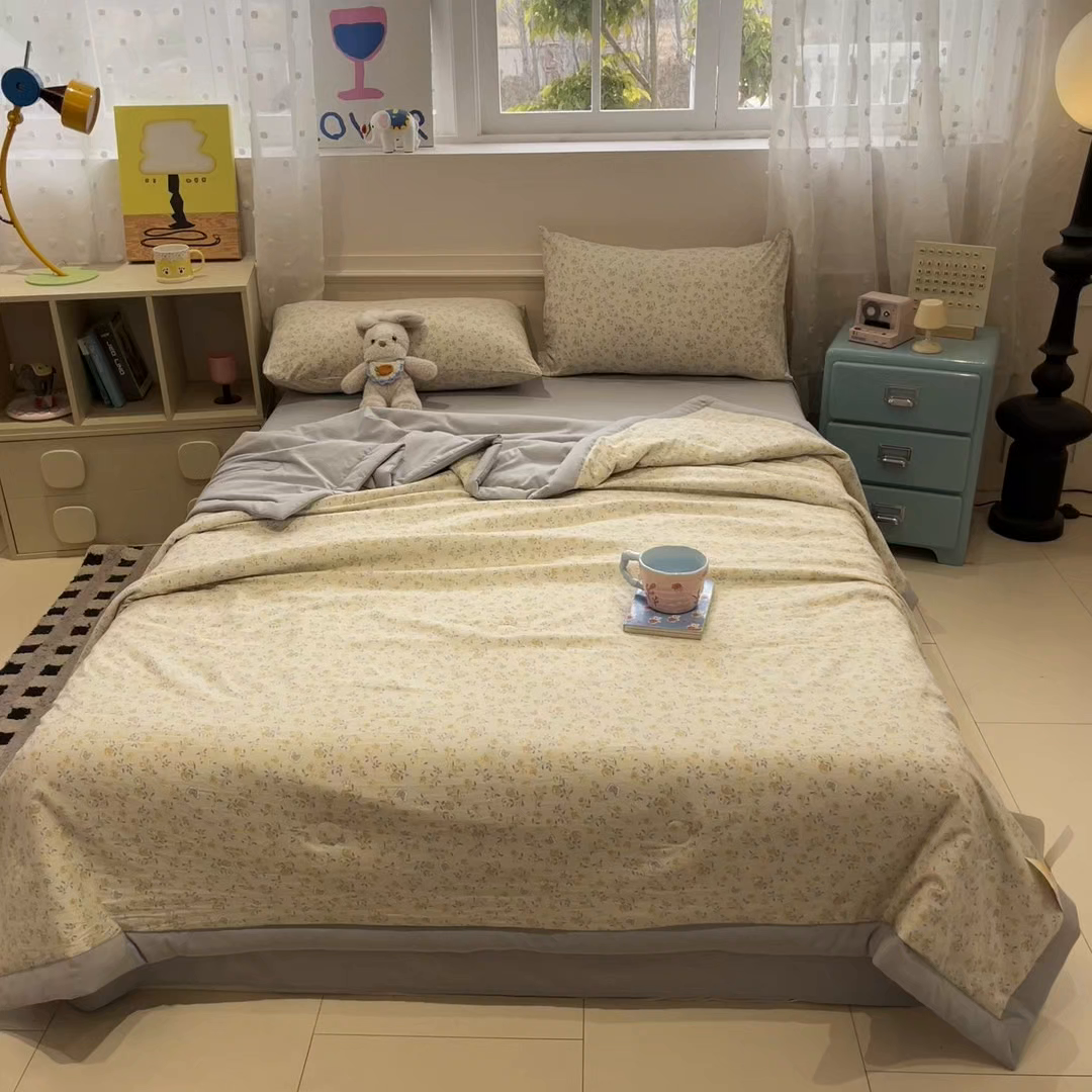 91家纺网 家纺一手货源 找家纺 一加一 2026新款云柔棉印花凉感冰蚕夏被夏凉被空调被四件套 花涧