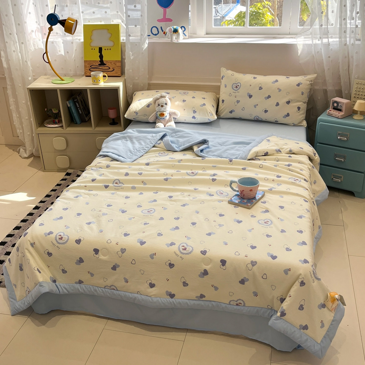 91家纺网 家纺一手货源 找家纺 一加一 2026新款云柔棉印花凉感冰蚕夏被夏凉被空调被四件套 奶油大耳狗