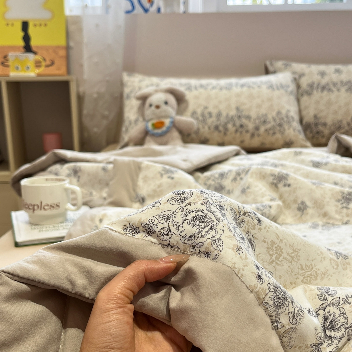 91家纺网 家纺一手货源 找家纺 一加一 2026新款云柔棉印花凉感冰蚕夏被夏凉被空调被四件套 温柔花香