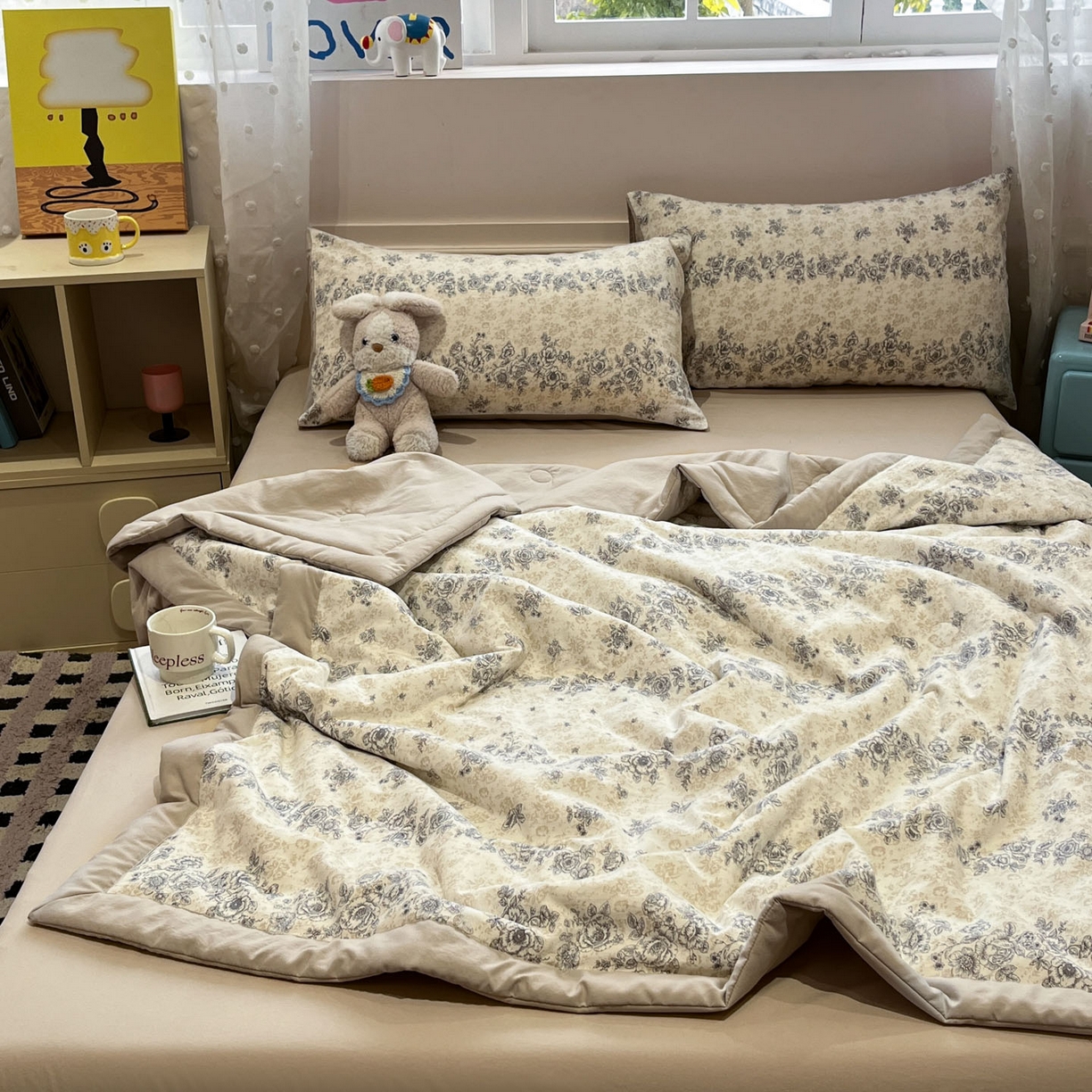 91家纺网 家纺一手货源 找家纺 一加一 2026新款云柔棉印花凉感冰蚕夏被夏凉被空调被四件套 温柔花香