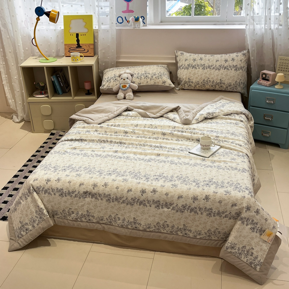 91家纺网 家纺一手货源 找家纺 一加一 2026新款云柔棉印花凉感冰蚕夏被夏凉被空调被四件套 温柔花香