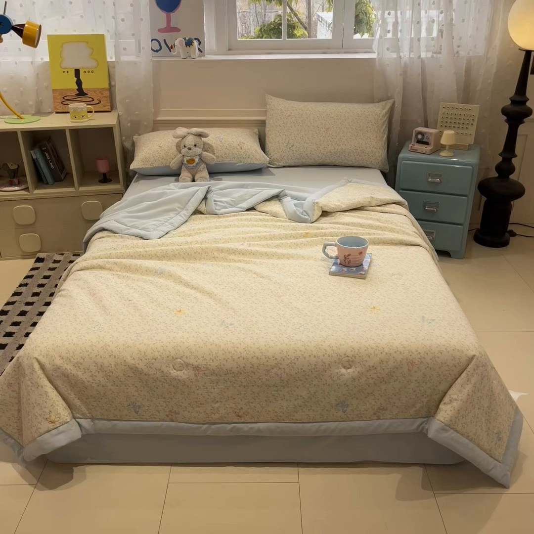 91家纺网 家纺一手货源 找家纺 一加一 2026新款云柔棉印花凉感冰蚕夏被夏凉被空调被四件套 相思