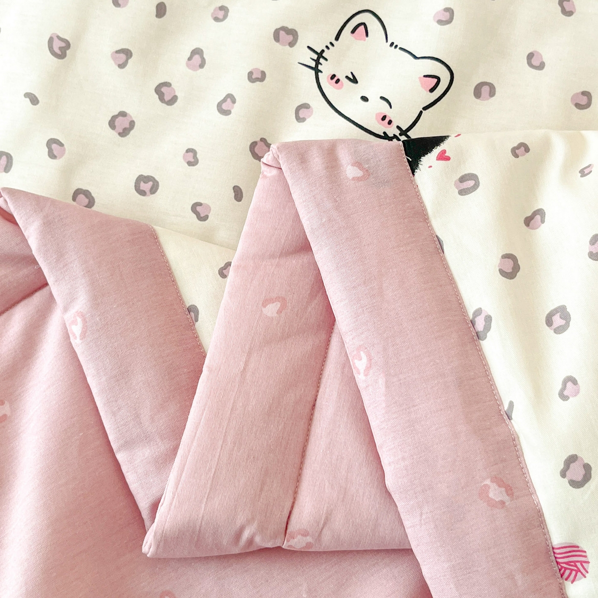 91家纺网 家纺一手货源 找家纺 一加一 2026新款全棉新疆棉花夏被夏凉被空调被四件套-棉语清夏 甜蜜伙伴