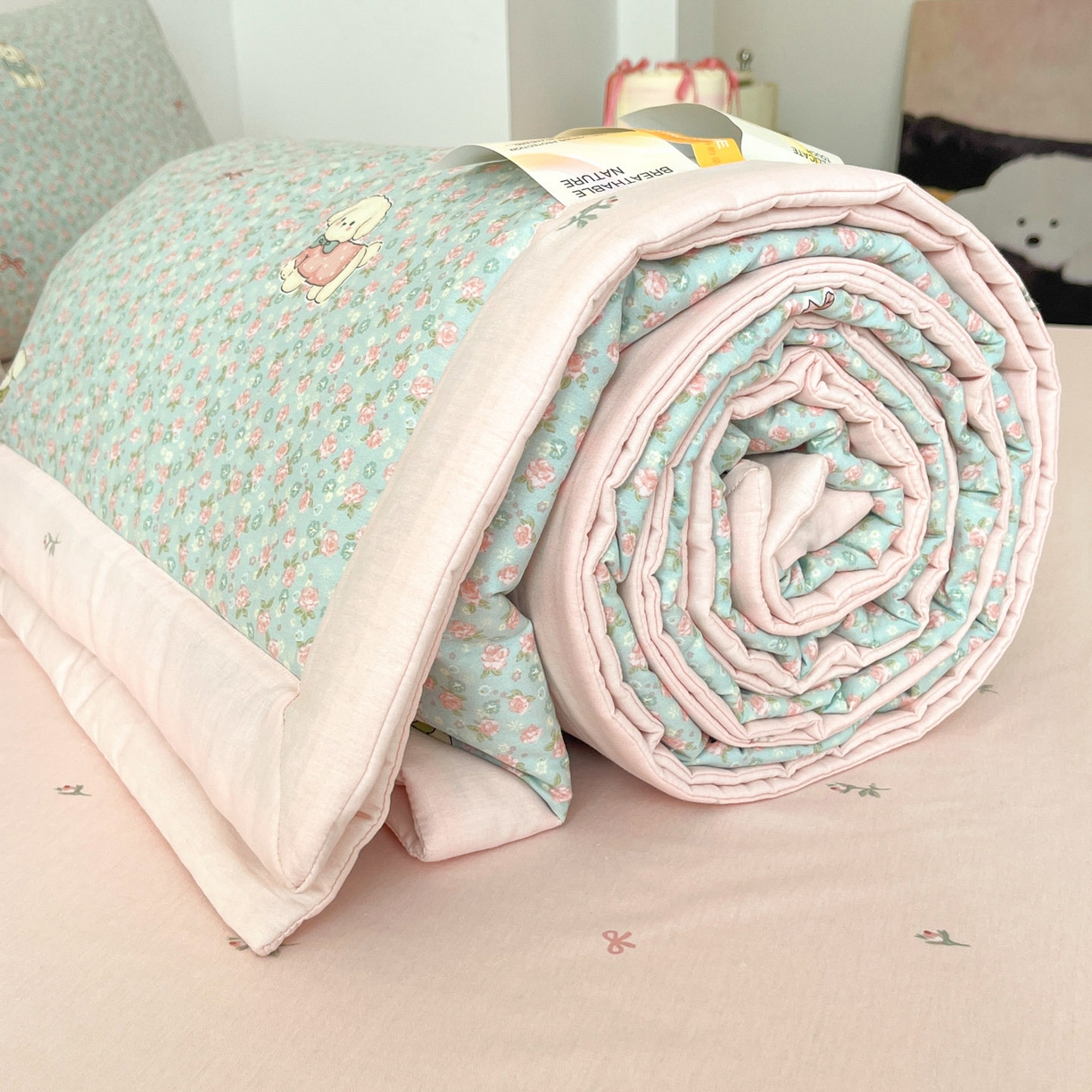 91家纺网 家纺一手货源 找家纺 一加一 2026新款全棉新疆棉花夏被夏凉被空调被四件套-棉语清夏 小狗日记