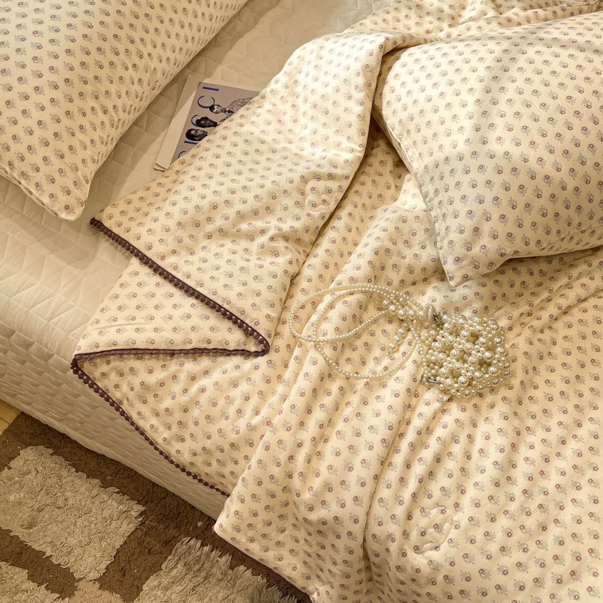 91家纺网 家纺一手货源 找家纺 一加一 2026新款全棉双层纱印花小花边大豆夏被夏凉被空调被-花纱眠夏 花影