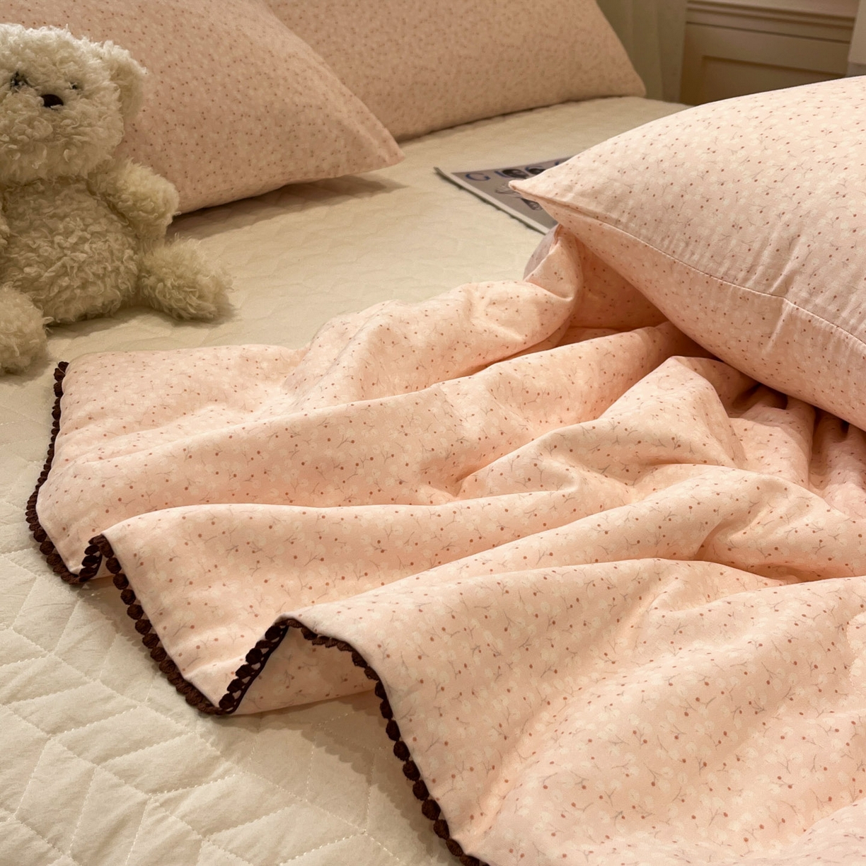 91家纺网 家纺一手货源 找家纺 一加一 2026新款全棉双层纱印花小花边大豆夏被夏凉被空调被-花纱眠夏 岚花绪