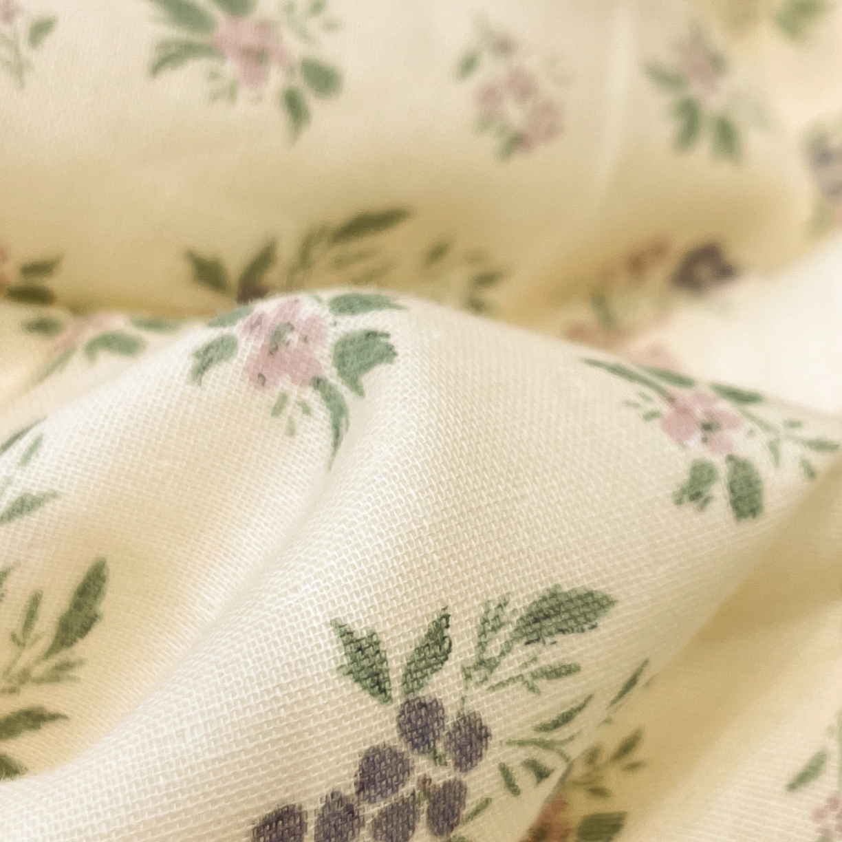 91家纺网 家纺一手货源 找家纺 一加一 2026新款全棉双层纱印花小花边大豆夏被夏凉被空调被-花纱眠夏 山花轻