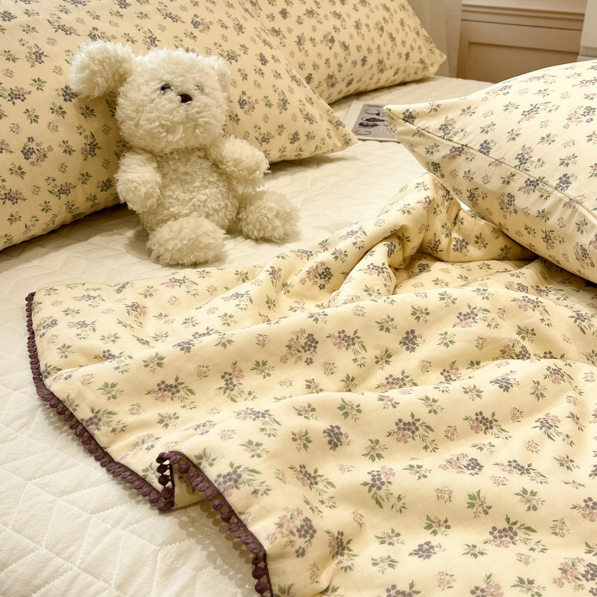 91家纺网 家纺一手货源 找家纺 一加一 2026新款全棉双层纱印花小花边大豆夏被夏凉被空调被-花纱眠夏 山花轻