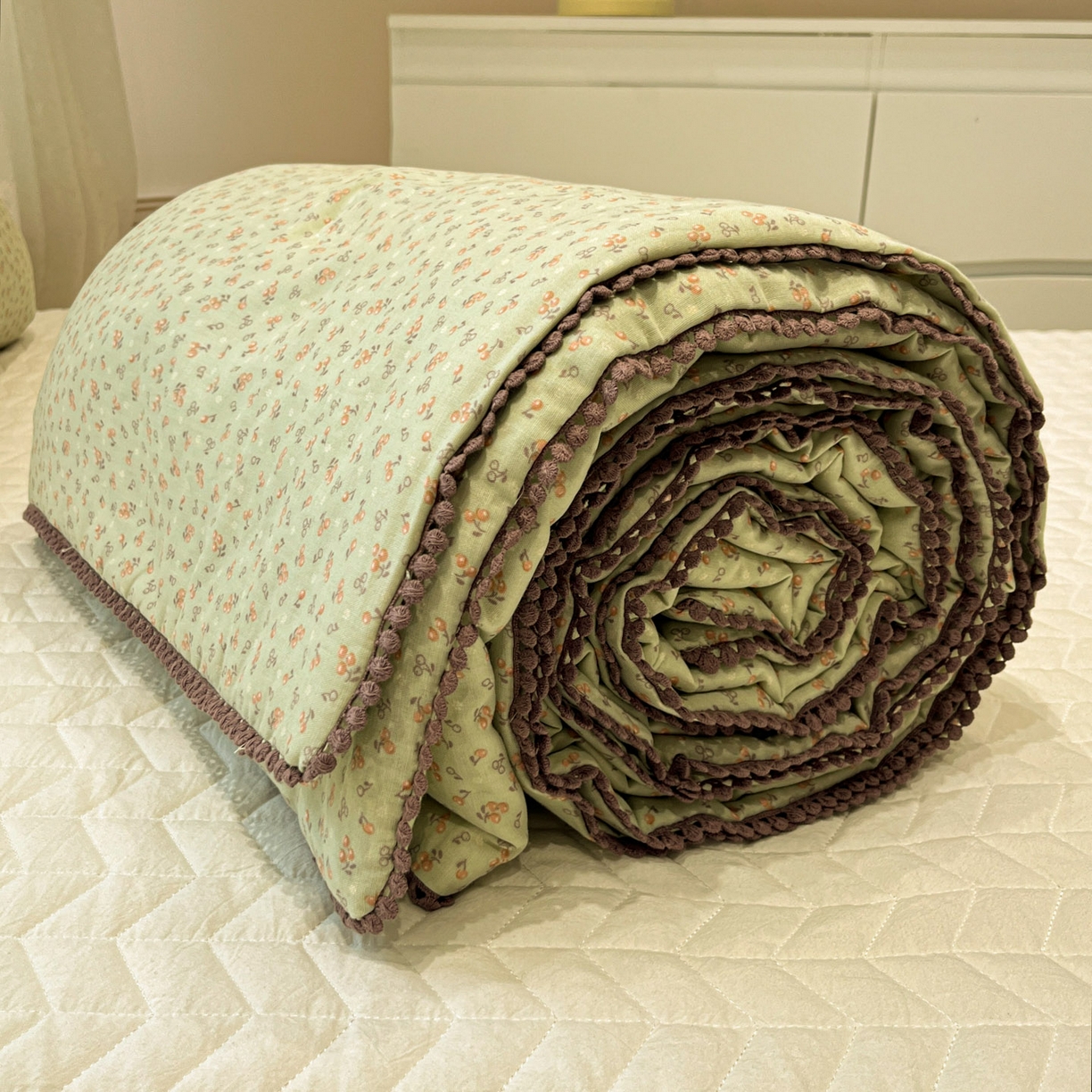 91家纺网 家纺一手货源 找家纺 一加一 2026新款全棉双层纱印花小花边大豆夏被夏凉被空调被-花纱眠夏 樱桃派