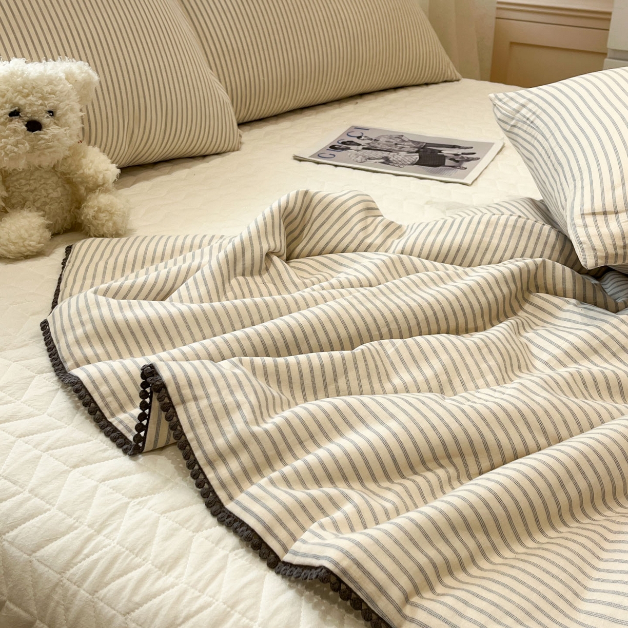 91家纺网 家纺一手货源 找家纺 一加一 2026新款全棉双层纱印花小花边大豆夏被夏凉被空调被-花纱眠夏 织梦