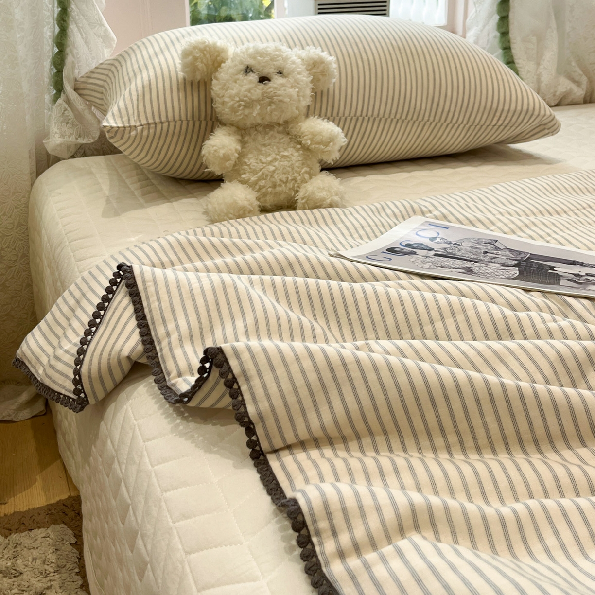 91家纺网 家纺一手货源 找家纺 一加一 2026新款全棉双层纱印花小花边大豆夏被夏凉被空调被-花纱眠夏 织梦