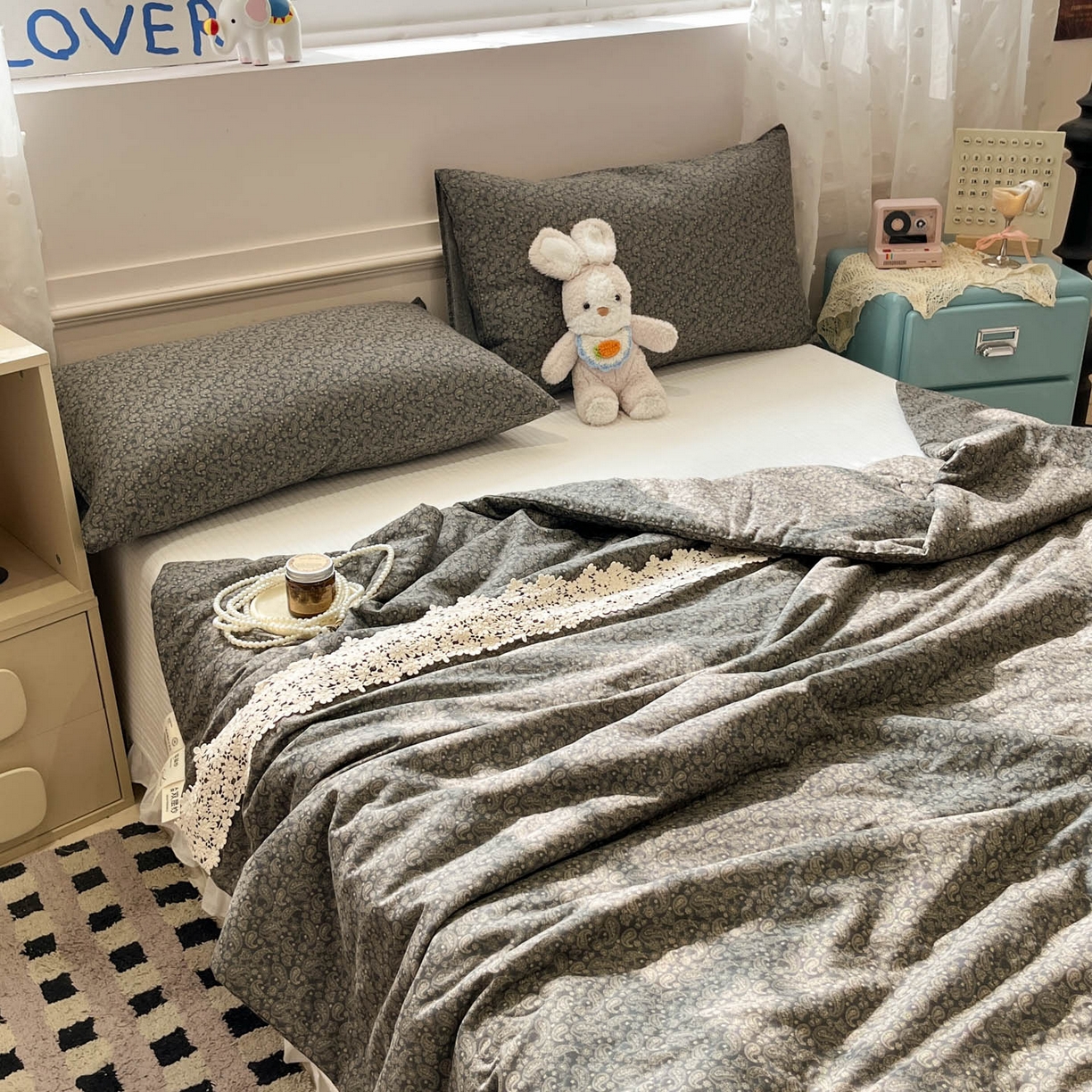 91家纺网 家纺一手货源 找家纺 一加一 2026新款纯棉双层纱花边蚕丝润肤夏被夏凉被空调被-棉边夏序 连理枝