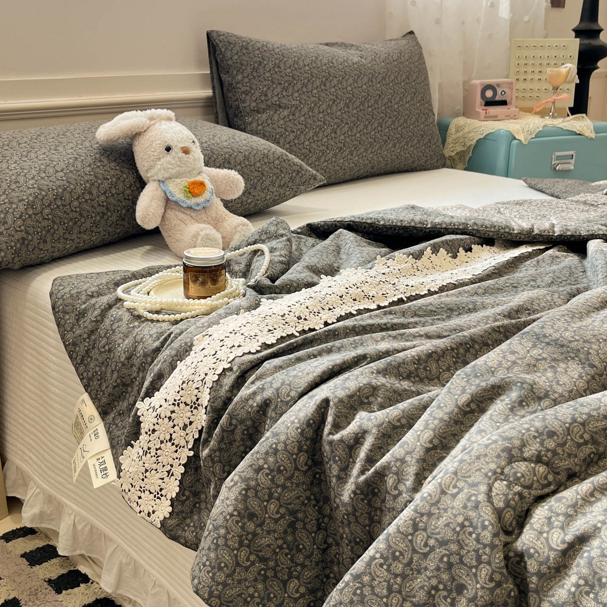 91家纺网 家纺一手货源 找家纺 一加一 2026新款纯棉双层纱花边蚕丝润肤夏被夏凉被空调被-棉边夏序 连理枝