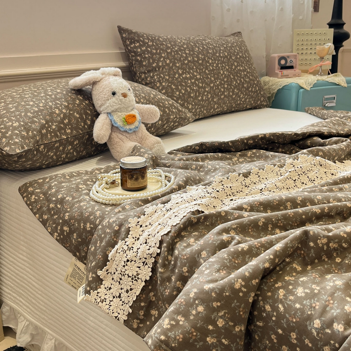 91家纺网 家纺一手货源 找家纺 一加一 2026新款纯棉双层纱花边蚕丝润肤夏被夏凉被空调被-棉边夏序 拧霜点点