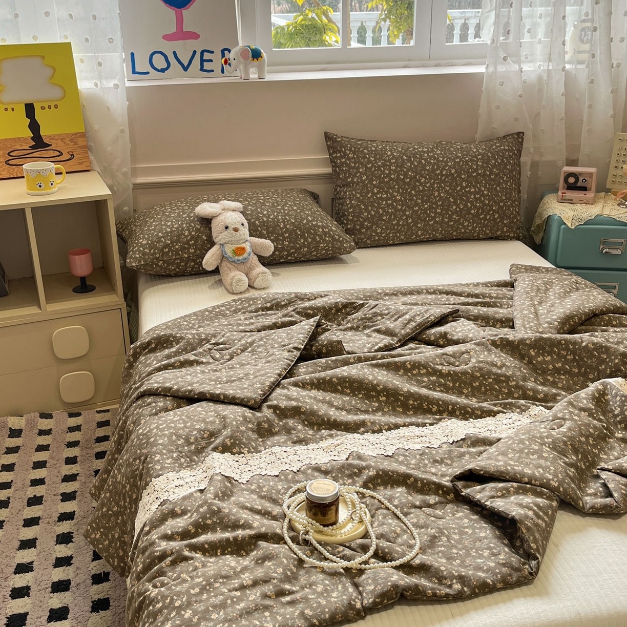 91家纺网 家纺一手货源 找家纺 一加一 2026新款纯棉双层纱花边蚕丝润肤夏被夏凉被空调被-棉边夏序 拧霜点点