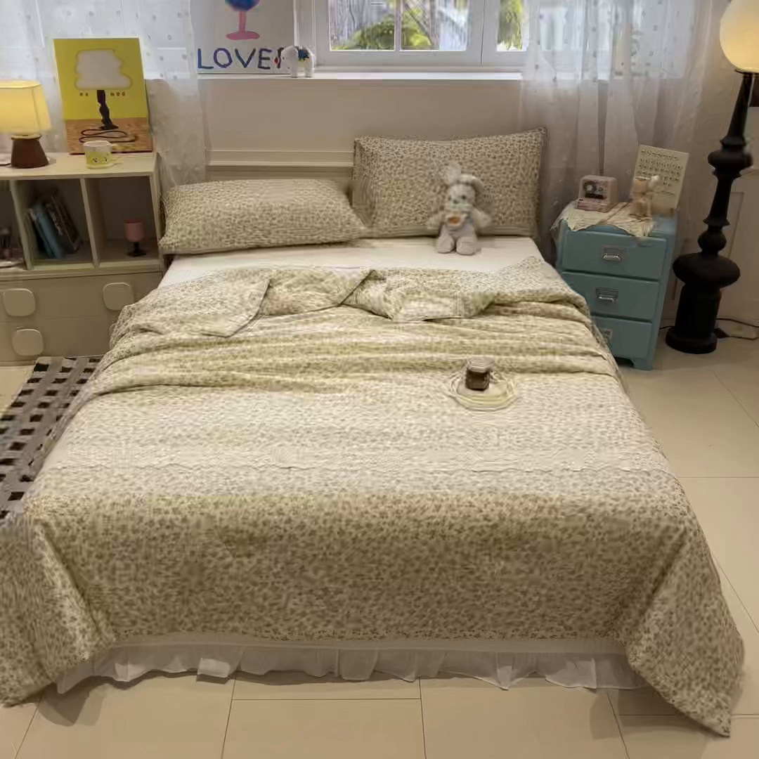 91家纺网 家纺一手货源 找家纺 一加一 2026新款纯棉双层纱花边蚕丝润肤夏被夏凉被空调被-棉边夏序 温锦织