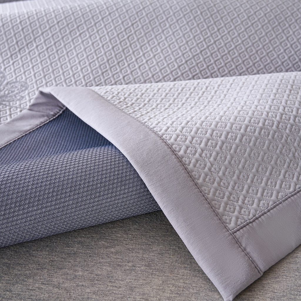 91家纺网 家纺一手货源 找家纺 青雅席业 2026新款A类凉感豆豆席凉席席子-平铺款 平铺款-落叶-灰